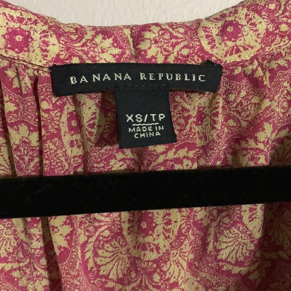 Banana Republic 100% silk pink blouse size XS - Picture 3 of 6